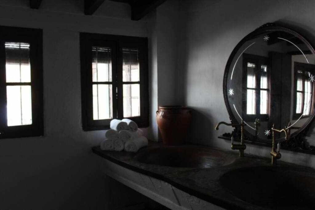Casa Palacio Del Siglo XVIII En Centro Sevilla Esterno foto